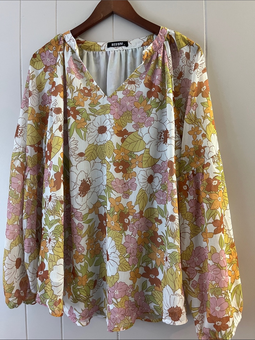 Bitten by Sarah Jessica Parker Floral V-Neck Long Sleeve Blouse - White Multi